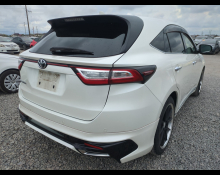 Toyota Harrier 2017