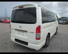 Toyota Regiusace Van 2015