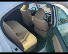 Toyota Corolla Axio 2013