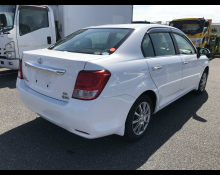 Toyota Corolla Axio 2014