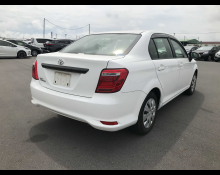 Toyota Corolla Axio 2016