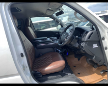 Toyota Hiace Wagon 2015