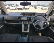 Toyota Corolla Rumion 2011