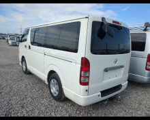 Toyota Regius Van 2009