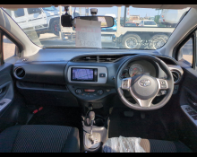 Toyota Vitz 2015
