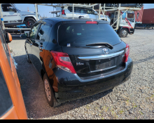 Toyota Vitz 2015