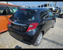 Toyota Vitz 2015