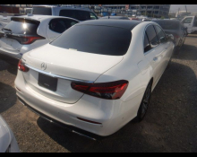 Mercedes-Benz E-Class 2022