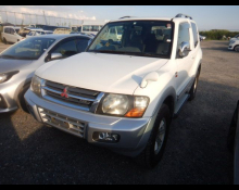 Mitsubishi Pajero 2000