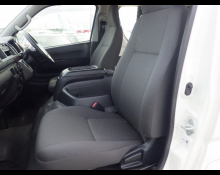 Toyota Hiace Wagon 2020