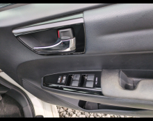 Toyota Corolla Axio 2016