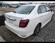 Toyota Corolla Axio 2016