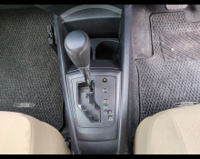 Toyota Corolla Axio 2012