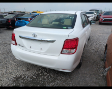 Toyota Corolla Axio 2012