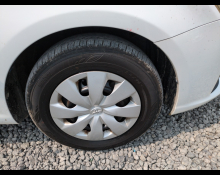 Toyota Corolla Axio 2012