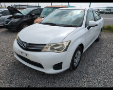 Toyota Corolla Axio 2012