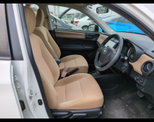 Toyota Corolla Axio 2012