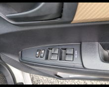 Toyota Corolla Axio 2012