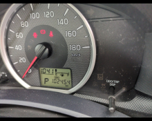 Toyota Corolla Axio 2012