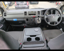 Toyota Hiace Van 2011