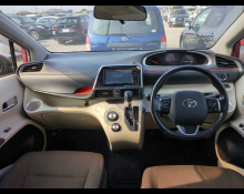 Toyota Sienta 2017