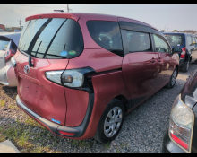 Toyota Sienta 2017