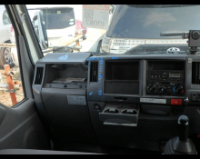 Isuzu Elf 2017