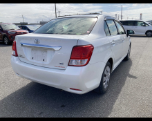 Toyota Corolla Axio 2012