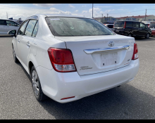 Toyota Corolla Axio 2012