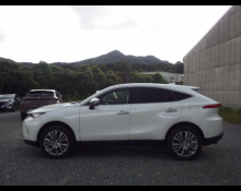 Toyota Harrier Hybrid 2022