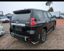 Toyota Land Cruiser Prado 2023