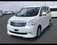 Toyota Noah 2014