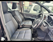 Toyota Voxy 2016