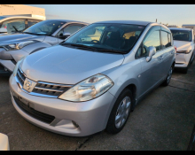 Nissan Tiida 2012