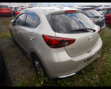 Mazda Mazda2 2021