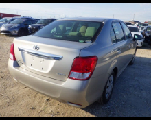 Toyota Corolla Axio 2012