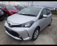 Toyota Vitz 2015