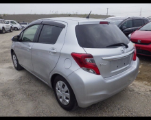 Toyota Vitz 2015