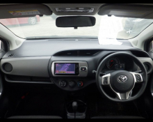 Toyota Vitz 2015