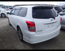Toyota Corolla Fielder 2011