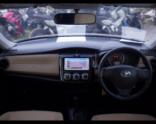 Toyota Corolla Axio 2013