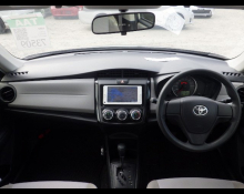 Toyota Corolla Axio 2013