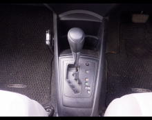 Toyota Corolla Axio 2013