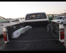 Toyota Hilux Sports Pickup 2002