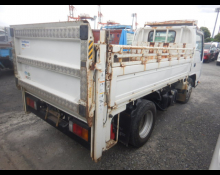 Isuzu Elf 2017