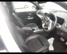 Mercedes Benz GLB-Class 2021