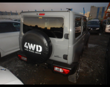 Suzuki Jimny Sierra 2025