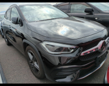 Mercedes Benz GLA-class 2021