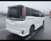 Toyota Noah 2018