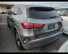 Mercedes Benz GLA-class 2021